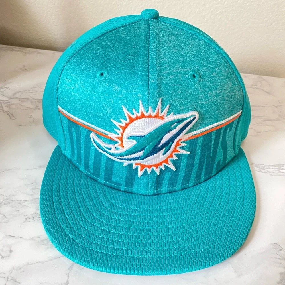 Brand New Men’s New Era Miami Dolphins NFL Hat Size Medium Large